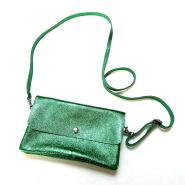 M&M leather fashion schoudertasje 12x20cm metallic dgroen #